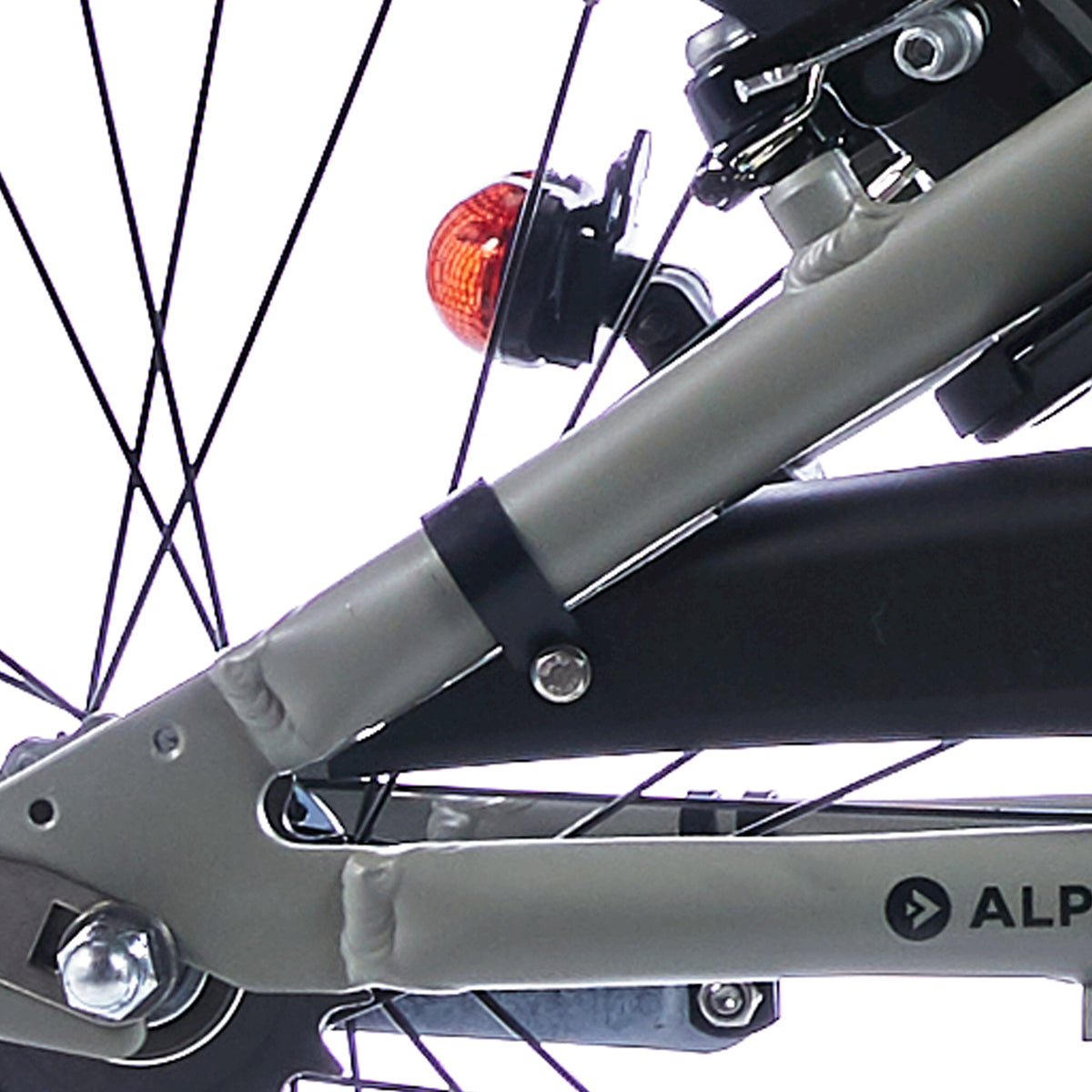 Lampka tylna Alpina jy-235t czarna