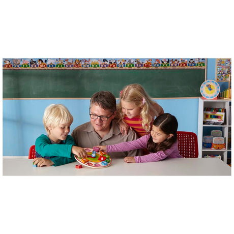 Drewniany zegar edukacyjny Melissa Doug z 12 drewnianymi kształtami