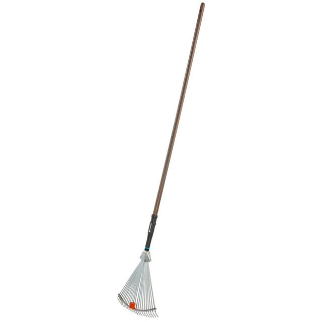 Produkty Gardena Natureline Regulowane grabie do liści