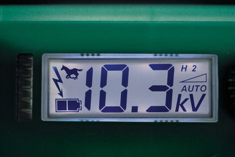 Elektrownia Ako BD 400 to cyfrowe urządzenie akumulatorowe 9V