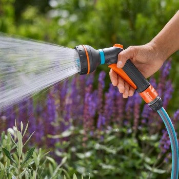 Zestaw startowy do wielu sprayów Gardena Classic, w tym. pistolet natryskowy zatrzymujący wodę (18373-20 | opryskiwacz | zatrzymujący wodę | kran | przyłącze węża)