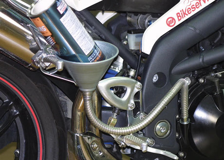 Lejek Bikeservice z elastycznym metalowym wężem 600mm