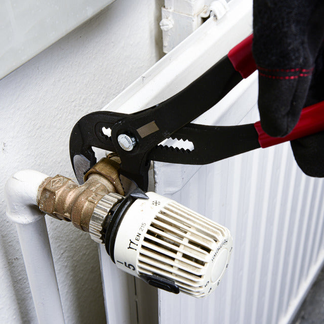 Produkty firmy Connex, szczypce do pomp wodnych, przycisk 300 mm