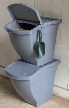 Producten stapelbare voerton met deksel 60l