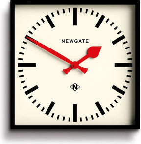 Newgate numer pięć - zegar ścienny - czerwone wskazówki
