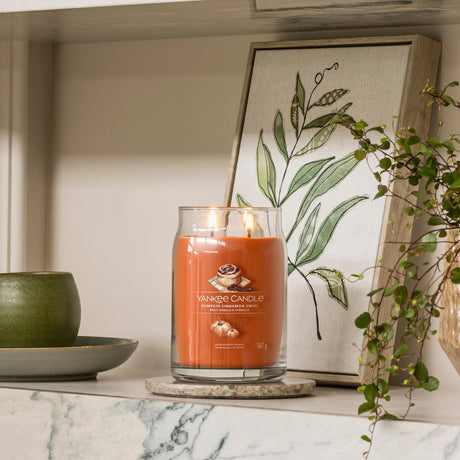 Yankee Candle - dyniowy wir cynamonowy świeca zapachowa w dużym słoju - 90 godzin palenia - dwa knoty