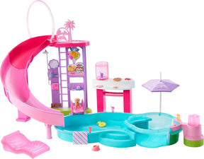 Basen marzeń Barbie — zestaw ze zjeżdżalnią i wanną z hydromasażem oraz ponad 20 akcesoriów
