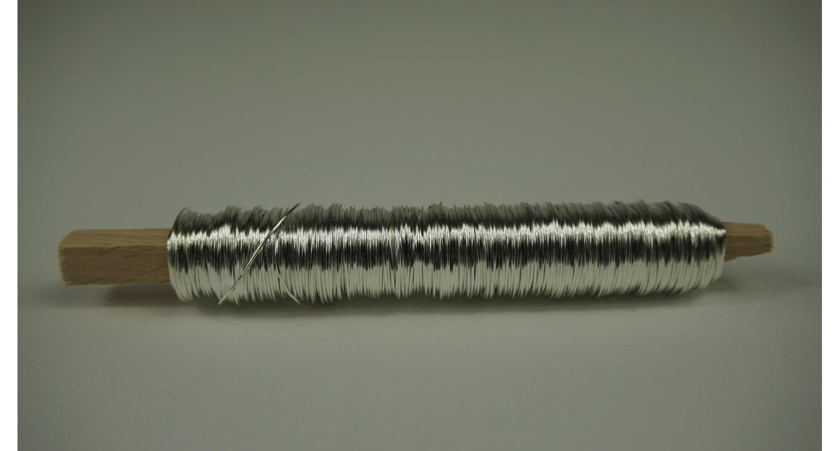 Klosje draad d en d gekleurd zilver