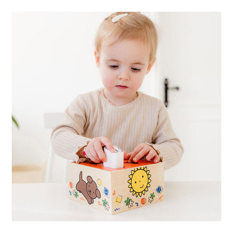 Drewniany sortownik kształtów Bambolino Miffy. 3+