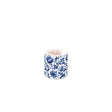 Świeca Ambiente o małych, niebieskich kwiatach Delft