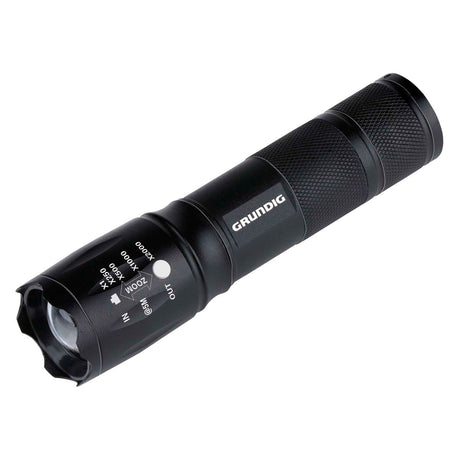 Niemarkowa latarka LED marki Sans Marque z zoomem
