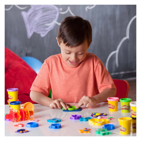 Zestaw narzędzi do zabawy Hasbro zawierający +30 części i 10 glinianych garnków