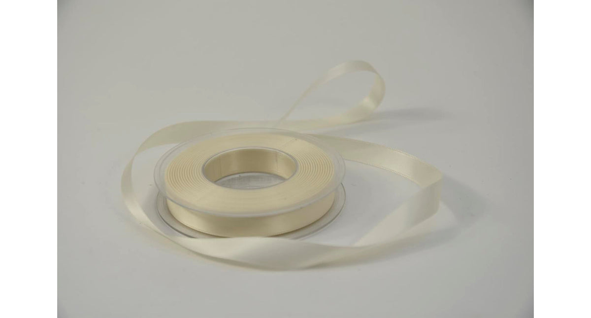 Satijnlint 15 mm x 25 mtr ivory