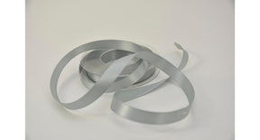 Satijnlint 15 mm x 25 mtr lichtgrijs