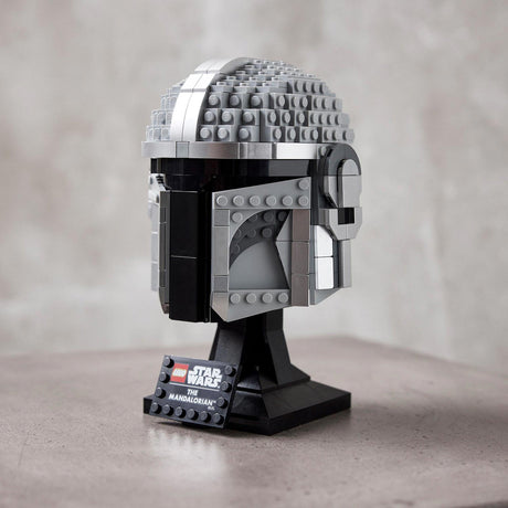 Zestaw Lego Star Wars Mandalorianin z hełmem dla dorosłych - 75328