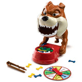 Goliat gry Bobby gryzie