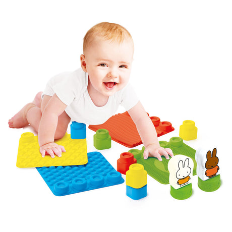 Clementoni soft clemmy - Miffy sensoryczna ścieżka - zabawki sensoryczne - mata do zabawy - klocki dla dzieci i mata do zabawy - z klockami z miękkiej pianki - 6 - 36 miesięcy