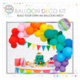 Balony Globos ustawione w kształcie tęczy