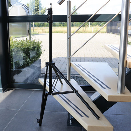 Statyw do lampy Falcon Eyes z regulowaną nogą l-2440a o długości 240 cm