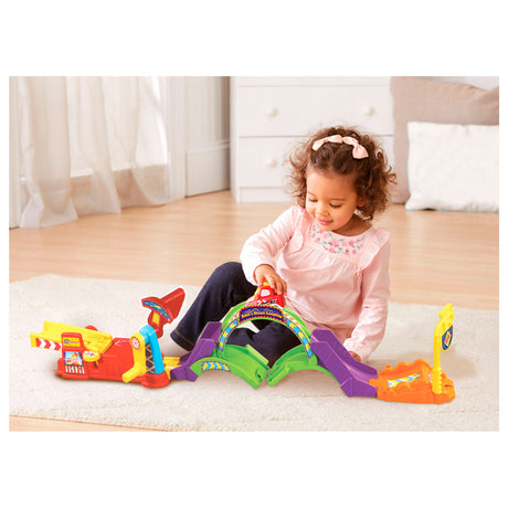 Vtech toot toot car - wyścigi kaskaderskie w pętli
