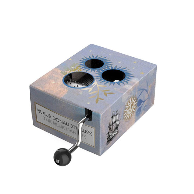 Muzyka obracająca ręce: blaue donau (strauss).
