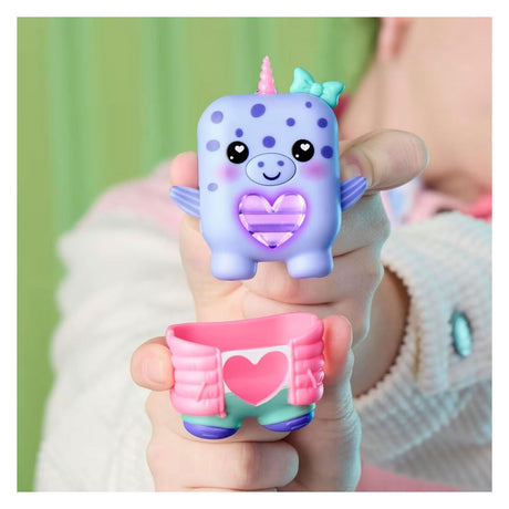 Hasbro nano-mals blubby narwala - elektroniczny - ponad 70 komentarzy - interaktywny