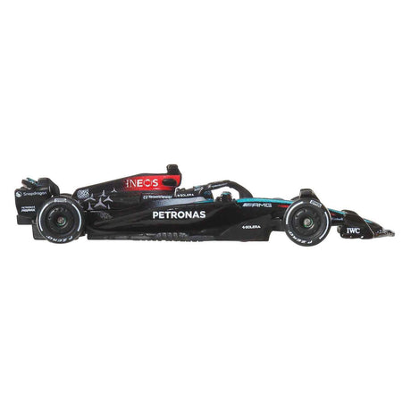 Kolekcjonerski samochodzik wyścigowy Hot Wheels Premium Metal Formuły 1 – George Russell Mercedes-Benz