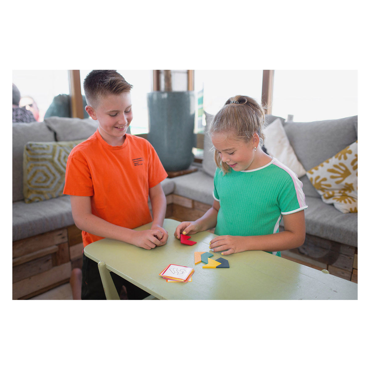 BS TYBE WICOWANE Puzzle Forming Card Game