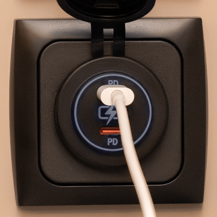 Linia zasilająca 2x Ładowarka USB-C PD - w opakowaniu