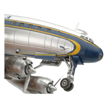Zestaw do sklejania Revell Lockheed l.1049g Super Constellation Lufthansa 1:144 - 95szt.