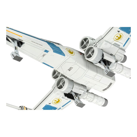 Zestaw modelarski firmy Revell Mandalorian i Grogu New Republic X-Wing Fighter 1:57 - 38 sztuk.