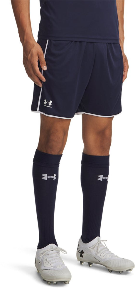 Męskie spodnie sportowe Under Armour ua m challenger train short-blu - granatowy - biały