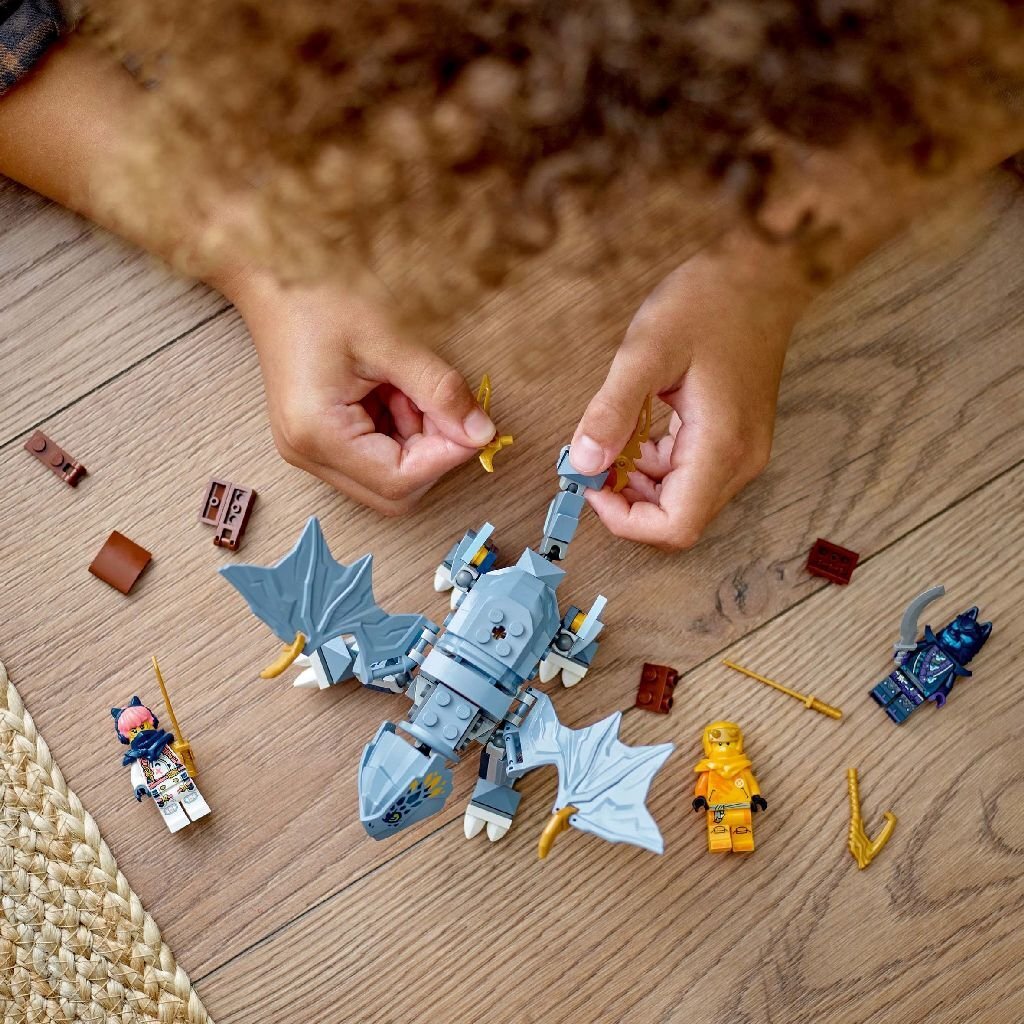 Lego Ninjago 71810 Młody smok Riyu