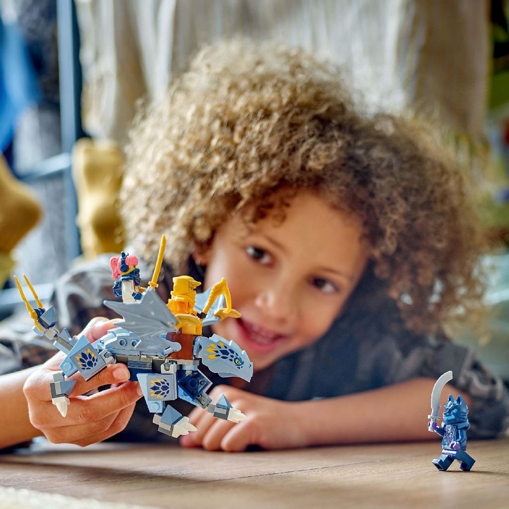 Lego Ninjago 71810 Młody smok Riyu