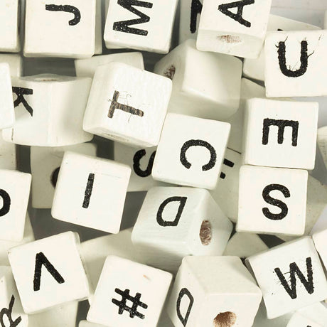 Firma Creativ https: www.cchobby.nl letterbeads-a-z-en-blanco-size-8x8-mm-holesize-3-mm-white-96-div-1-doos
