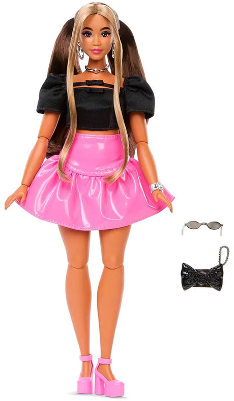 Lalka Barbie w stylu Deluxe - z różową spódniczką z winylu - lalka modowa