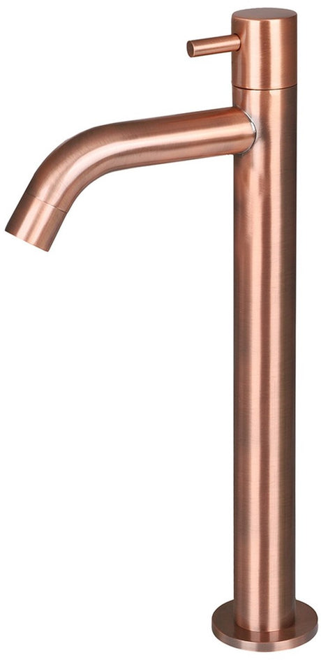 Differnz koudwaterkraan - hoge uitvoering - gebogen uitloop - messing materiaal - eenvoudige bediening met hendel - opbouw montage - afmeting 28.5 x 11.5 cm - kleur rood koper