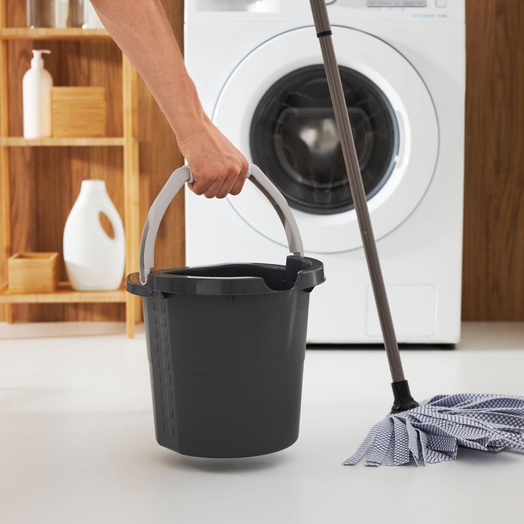Wiadro codzienne Rotho ze skalą 10l, antracytowe