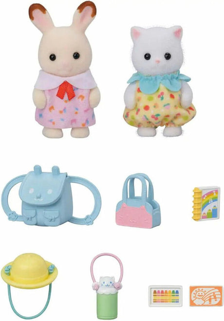 Sylvanian rodziny 5747 duet małych przyjaciół spacerujących razem — 2 aksamitnie miękkie figurki do zabawy