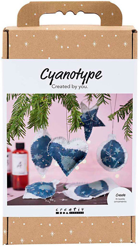 Firma Creativ https: www.cchobby.nl hobbyset-cyanotype-christmas-decorations-blue-silver-1-box