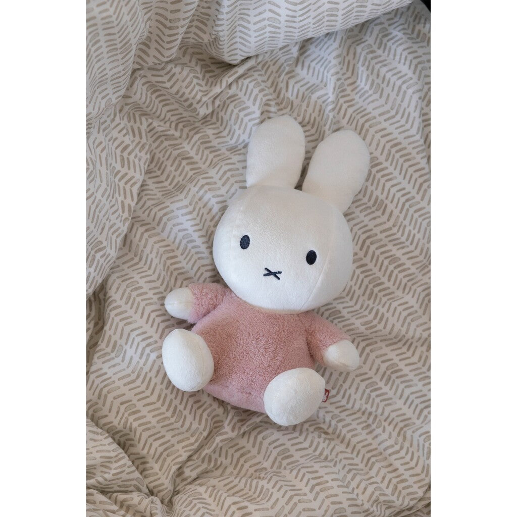 Miffy puszysta przytulanka 35 cm różowa