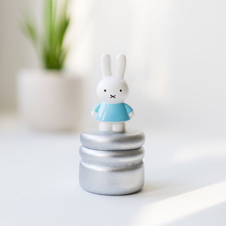 Zabawki Bambolino Pudełko na zęby Miffy w kolorze niebieskim. 4+