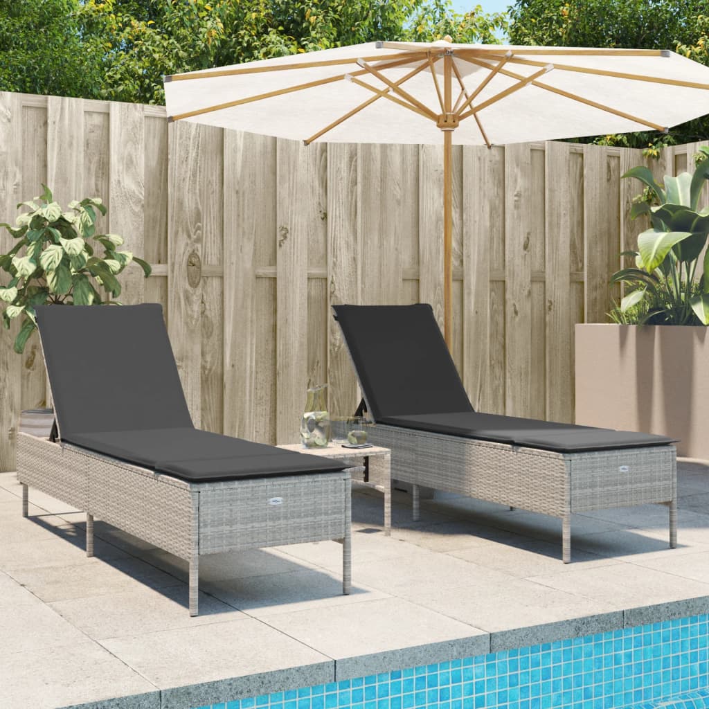 Vidaxl ligstoelen 2 st met kussen poly rattan lichtgrijs