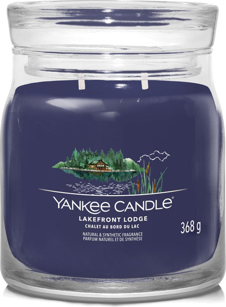 Yankee Candle - świeca zapachowa Lakefront Lodge średnia - 50 godzin palenia - 2 knoty