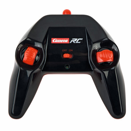 Samochód wyścigowy Carrera rc sonic team w kolorze niebiesko-srebrnym