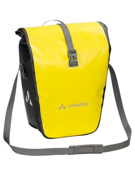 Tył Vaude w kolorze wodnym, tylny napinacz, tylne kieszenie sportowe unisex