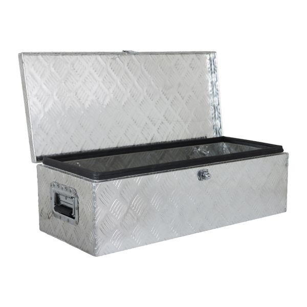 Aluminiowe pudełko 760x330x245 mm.
