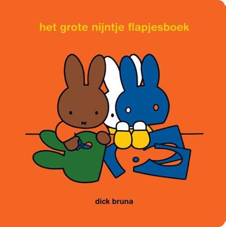 Centralna księga mieści dużą księgę z klapką Miffy