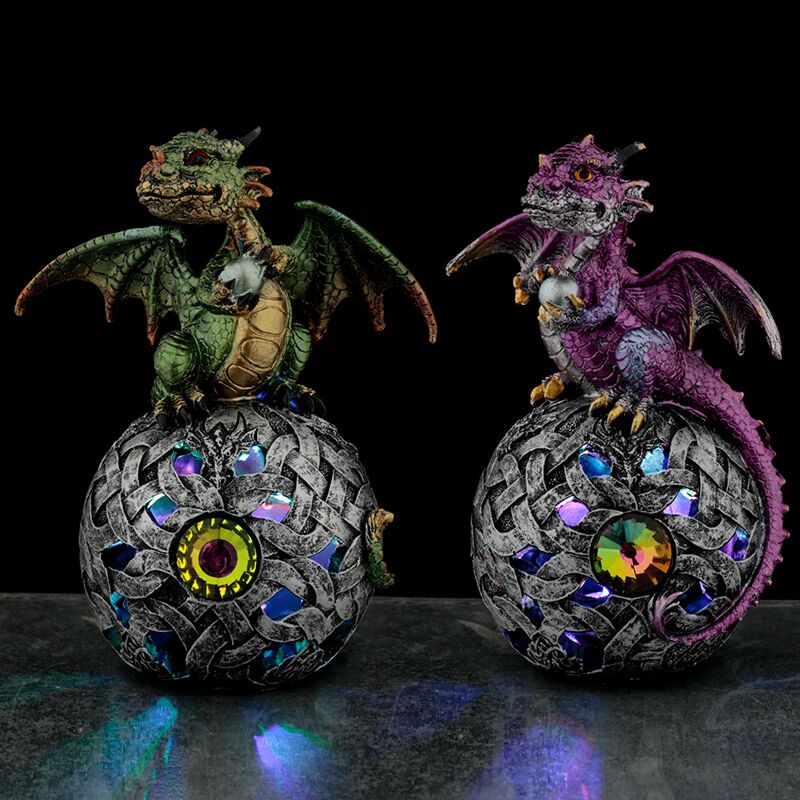 Elementy celtyckiej kuli ze smokiem