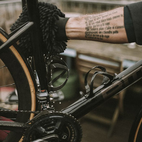 Dynamiczna rękawica do czyszczenia rowerów z mikrofibry